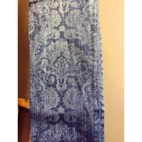 Abercrombie & Fitch Paisley Print Jeans - Picture 5 of 6